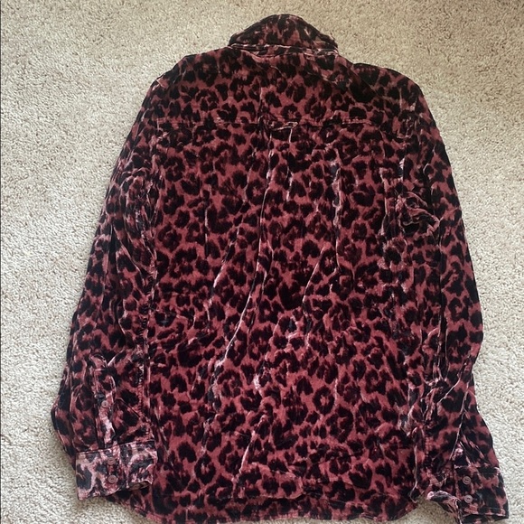 J Crew Classic-fit shirt in Drapey Velvet Rose Leopard Print - Picture 5 of 8